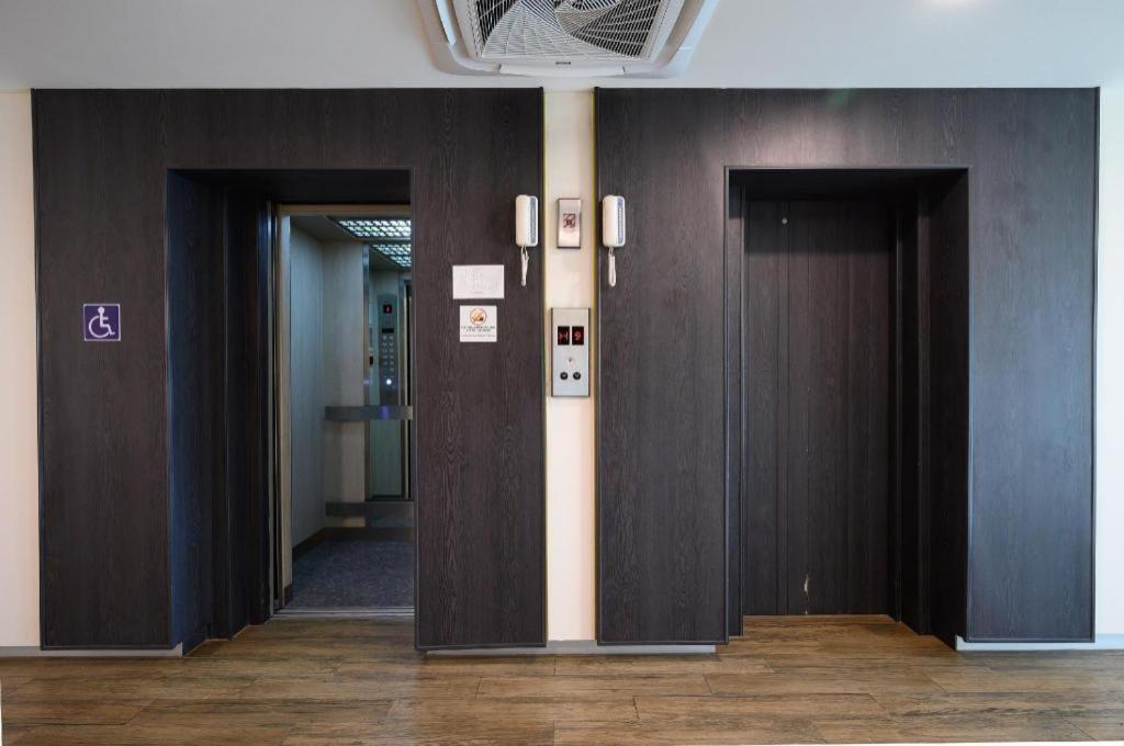 Iwish Hotel Bangkok Luaran gambar