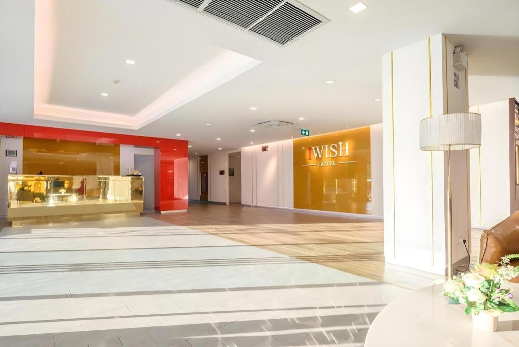 Iwish Hotel Bangkok Luaran gambar