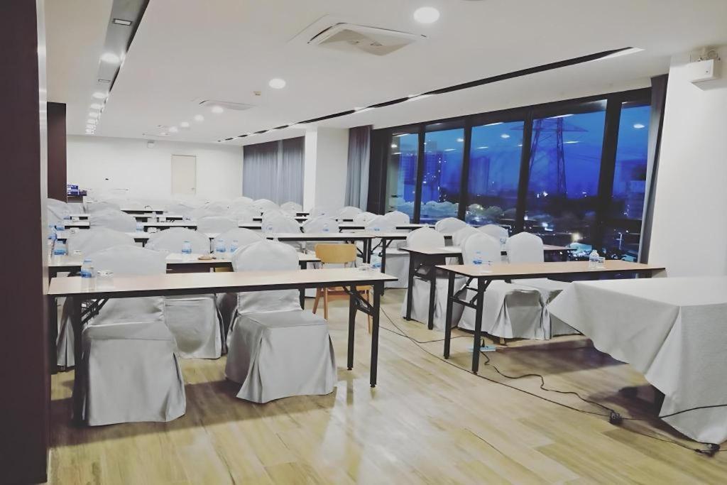 Iwish Hotel Bangkok Luaran gambar